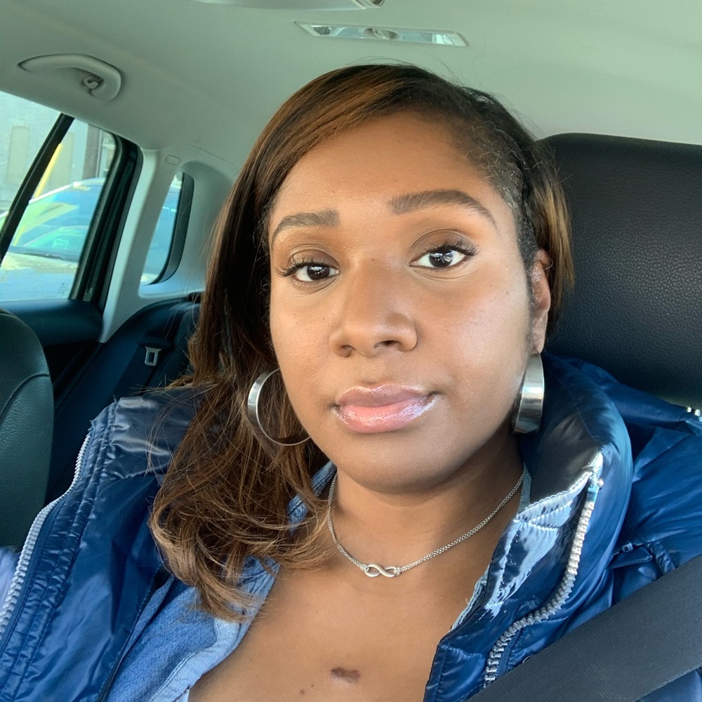 Meet your Posher, Melissa